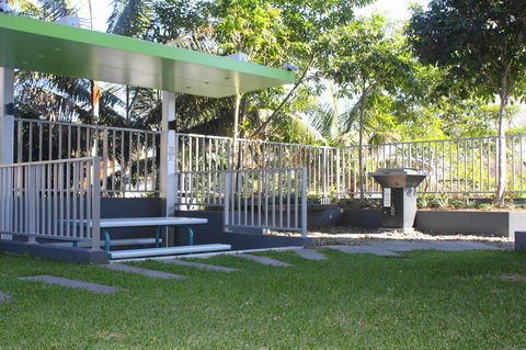 Allegro Apartments - Go Out 25