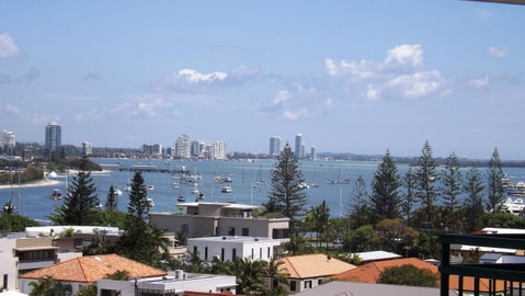 The Meriton Apartments On Main Beach - Pubs and Clubs 28