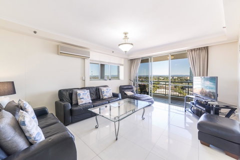 The Meriton Apartments On Main Beach - Pubs and Clubs 13