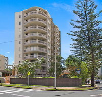 Wharf Boutique Apartments - Pubs and Clubs