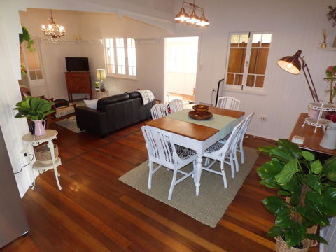 Lilly Pilly House - Go Out 4