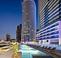 Hilton Surfers Paradise Residences - Pubs and Clubs