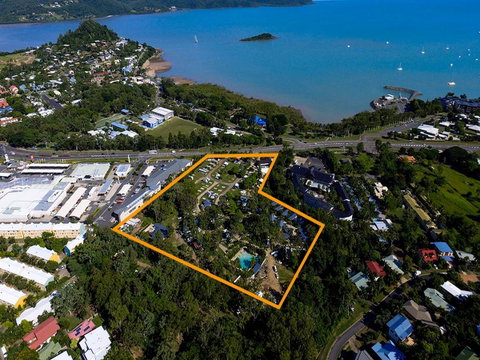 NRMA Airlie Beach Holiday Park - Go Out 11