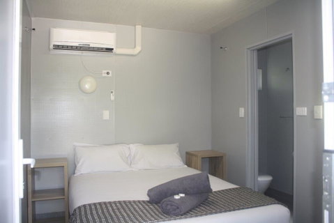 NRMA Airlie Beach Holiday Park - Go Out 3