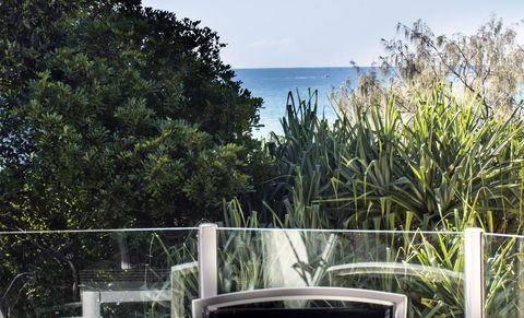 SandCastles Noosa - Pubs and Clubs 35
