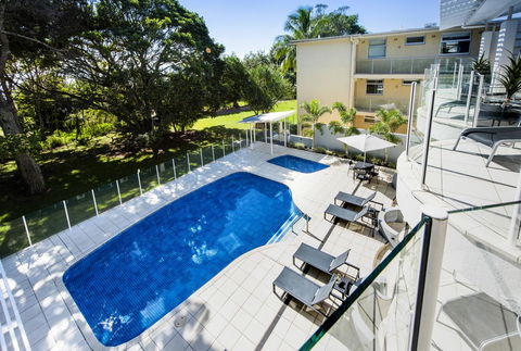 SandCastles Noosa - Pubs and Clubs 1