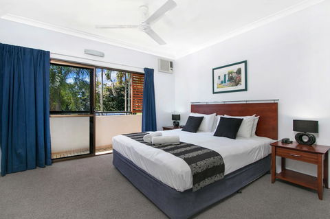 Cairns City Palms - Go Out 11