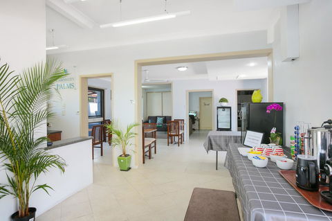 Cairns City Palms - Go Out 4