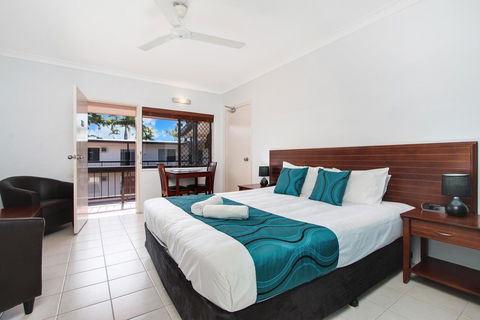 Cairns City Palms - Go Out 17