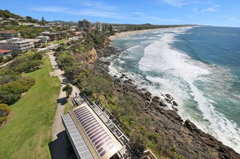 Pandanus Coolum Beach - Pubs and Clubs 15