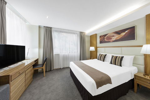 Hotel Diana - Go Out 29