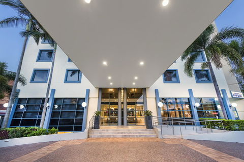 Hotel Diana - Go Out 1