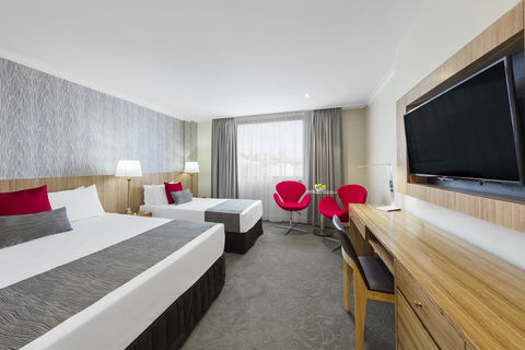 Hotel Diana - Go Out 31