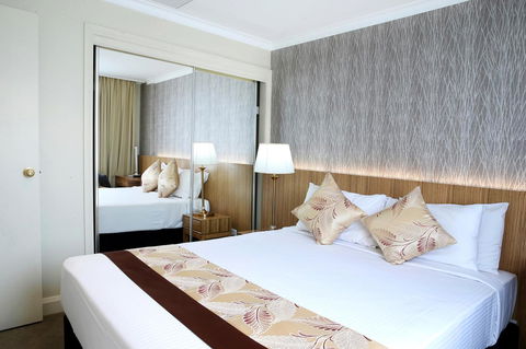 Hotel Diana - Go Out 23