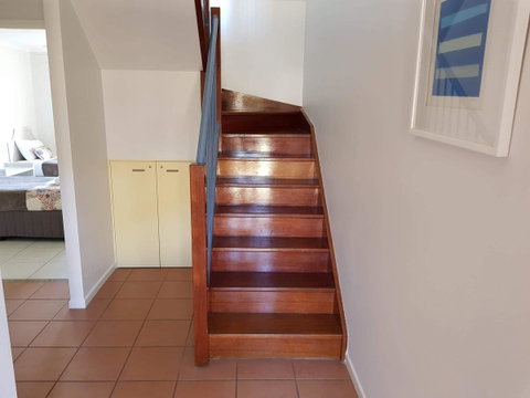 Coolum Beach Getaway Resort - Pubs and Clubs 10