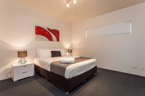 Oxygen Apartments - Pubs and Clubs 22