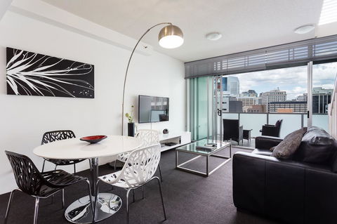 Oxygen Apartments - Pubs and Clubs 2
