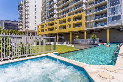 Oxygen Apartments - Pubs and Clubs 8