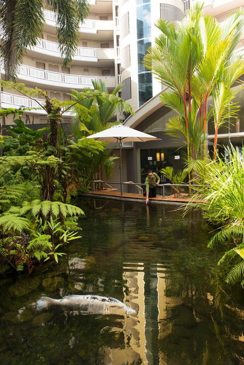 DoubleTree By Hilton Cairns - Go Out 5