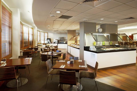 DoubleTree By Hilton Cairns - Go Out 9