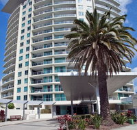 Wings Resort Apartments and 2 Story Penthouses - We Accommodate - Pubs and Clubs