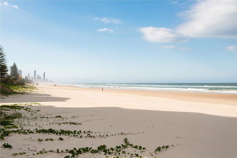 Spindrift On The Beach - Absolute Beachfront - Pubs and Clubs 21