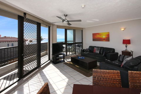 Spindrift On The Beach - Absolute Beachfront - Pubs and Clubs 39