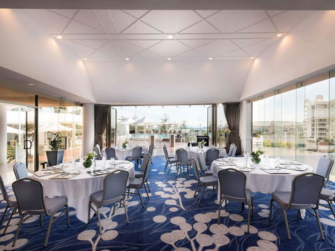 Sofitel Gold Coast Broadbeach - Pubs and Clubs 41