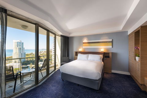 Sofitel Gold Coast Broadbeach - Pubs and Clubs 8