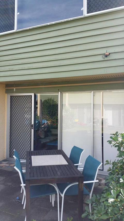 Chevron Island Jewel 1 - Pubs and Clubs 8