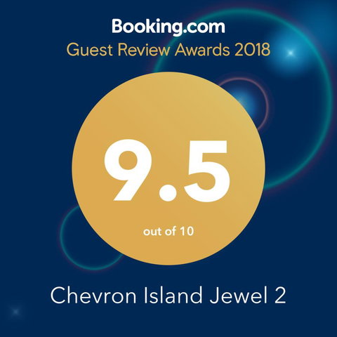 Chevron Island Jewel 1 - Pubs and Clubs 1