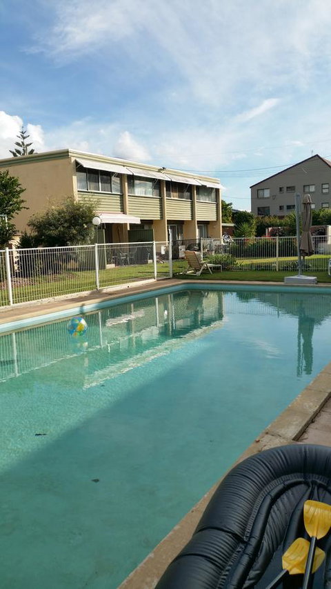 Chevron Island Jewel 1 - Pubs and Clubs 16