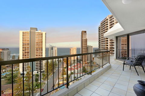 Genesis Apartments By Gold Coast Premium - Pubs and Clubs 7