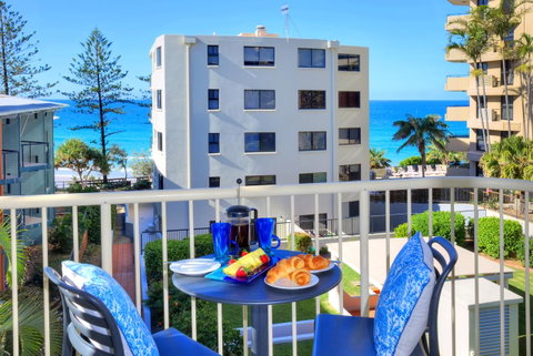Surf Dance Apartments - Pubs and Clubs 35