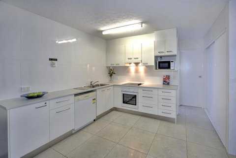 Surf Dance Apartments - Pubs and Clubs 23