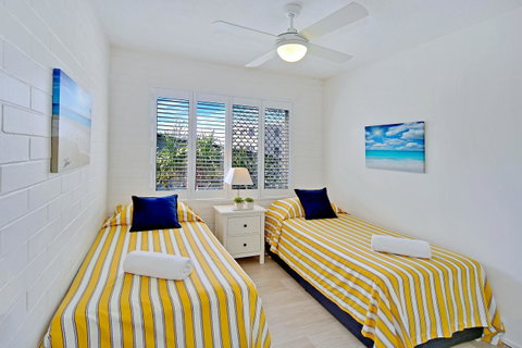 Surf Dance Apartments - Pubs and Clubs 17