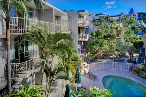 Surf Dance Apartments - Pubs and Clubs 0