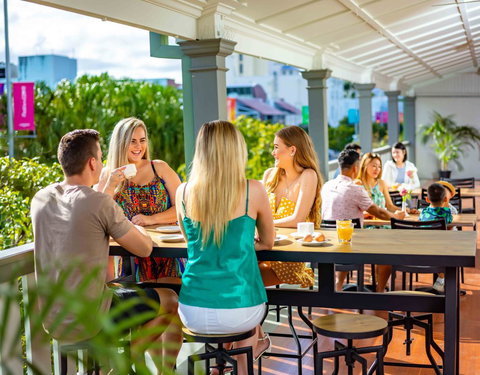 Hides Hotel - Pubs and Clubs 30