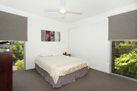 224 Centenary Heights Road Coolum Beach, 500 Dollar Bond, Linen Included - Pubs and Clubs 11