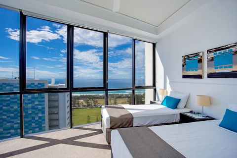 Mantra Sierra Grand - Pubs and Clubs 21