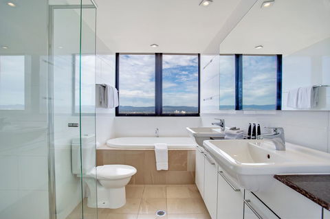 Mantra Sierra Grand - Pubs and Clubs 16