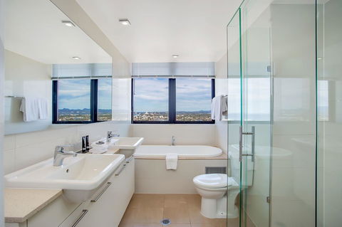 Mantra Sierra Grand - Pubs and Clubs 14