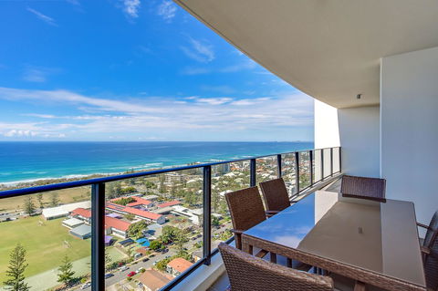 Mantra Sierra Grand - Pubs and Clubs 12