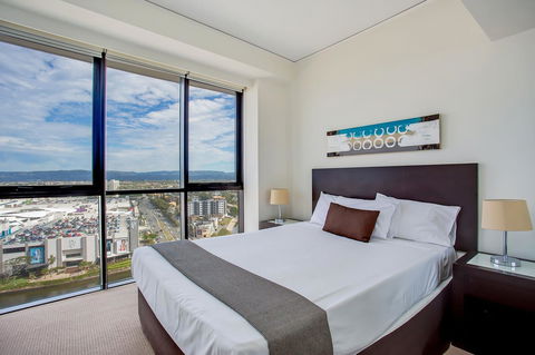 Mantra Sierra Grand - Pubs and Clubs 17