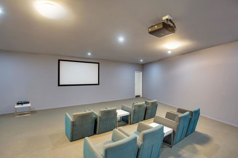 Mantra Sierra Grand - Pubs and Clubs 44