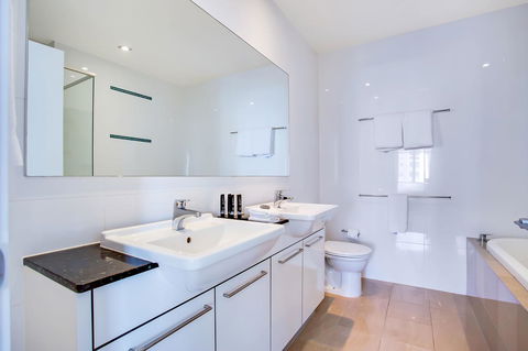 Mantra Sierra Grand - Pubs and Clubs 27