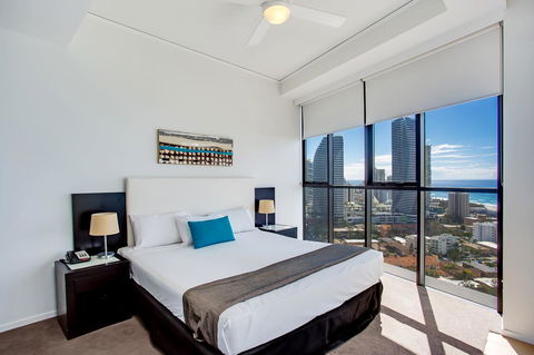 Mantra Sierra Grand - Pubs and Clubs 19