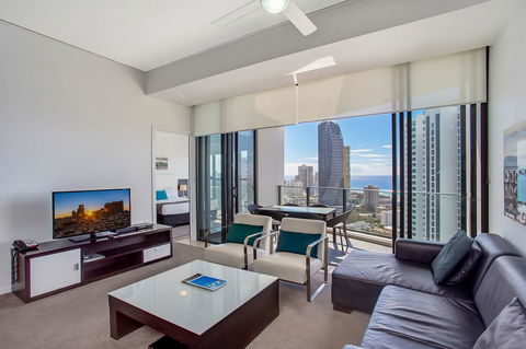 Mantra Sierra Grand - Pubs and Clubs 24