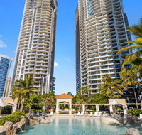 Holiday Holiday Chevron Renaissance Apartments - Pubs and Clubs