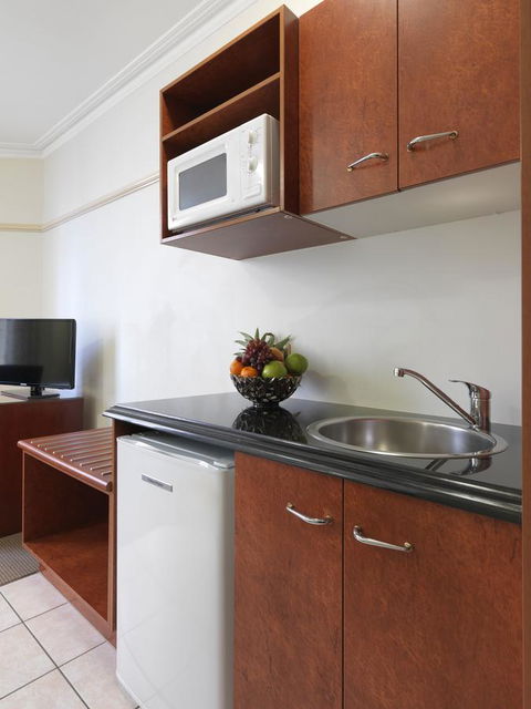 Adina Apartment Hotel Brisbane Anzac Square - Pubs and Clubs 4